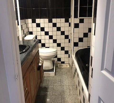 5th image of 1451 S Leland Ave