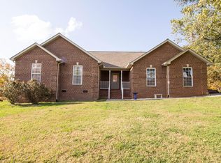 209 Westmoreland Dr, Maryville, TN 37803