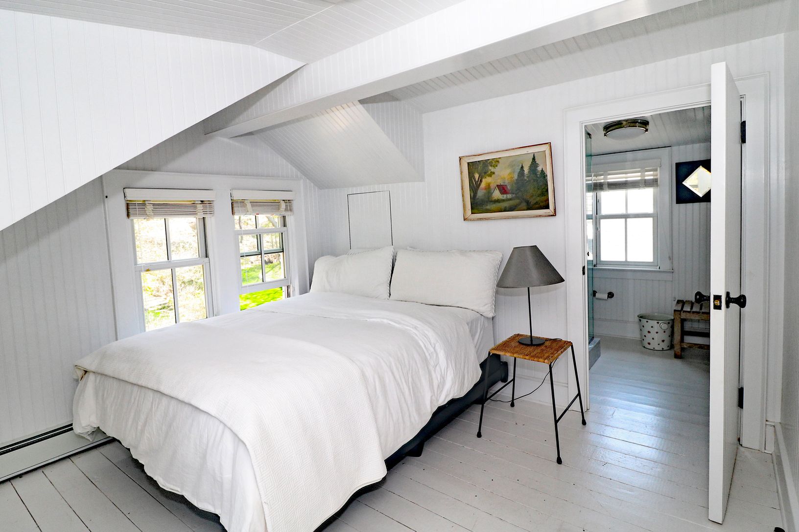  Guest bedroom 4 
