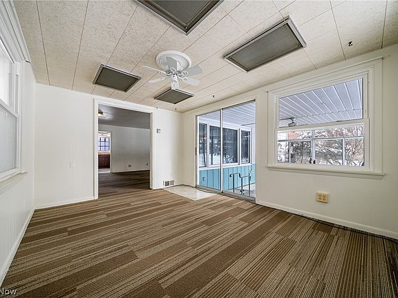 5th image of 4602 College Rd