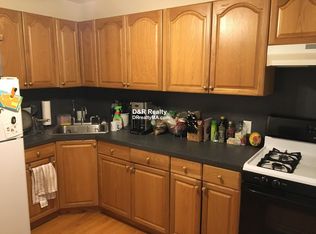 33 Walden St #1A, Cambridge, MA 02140
