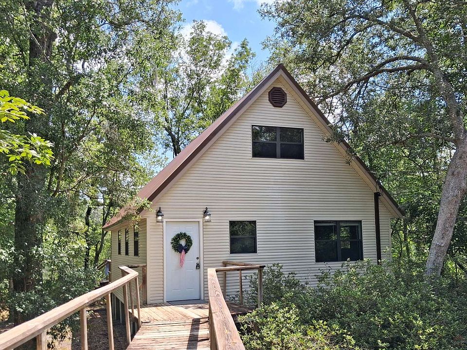 1st image of 551 NW Stephen Foster Dr
