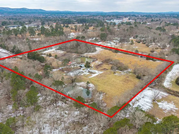 173 Memorial Ln, Hot Springs, AR 71913