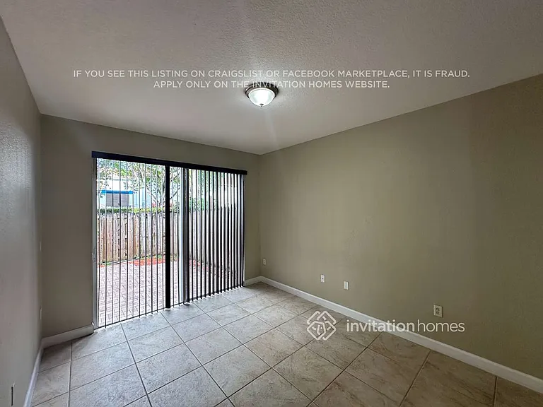 877 SW 149th Ct — Photo 4