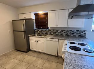 422 N La Cholla Blvd, Tucson, AZ 85745