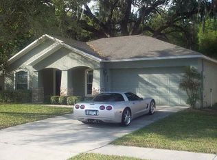 915 Lake Lindley Dr N, Deland, FL 32724