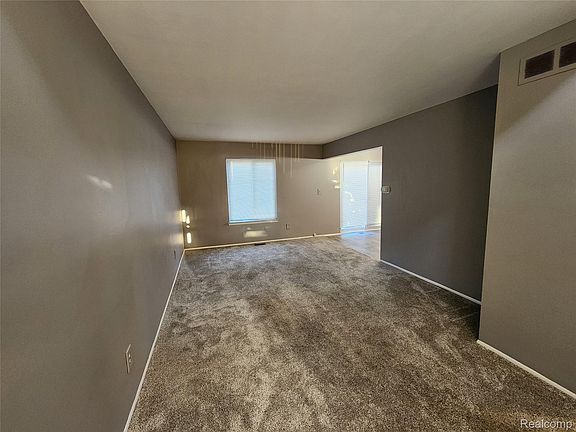 5th image of 8665 Sterling St