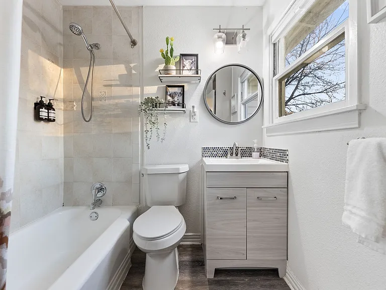 319 Arnold Ave — Photo 9