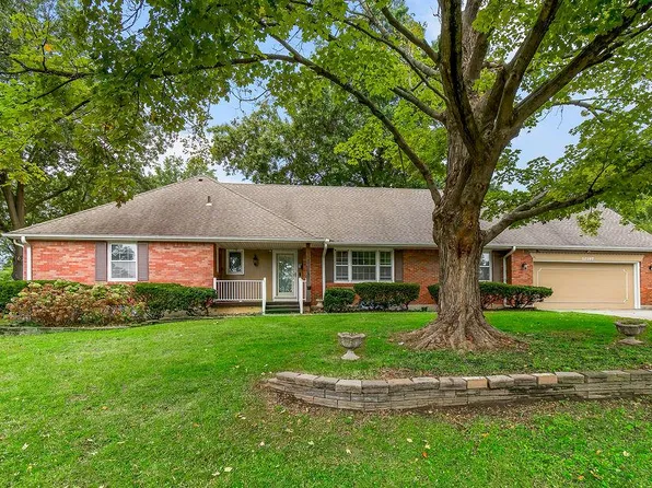 12107 Oak Ridge Rd, Independence, MO 64052