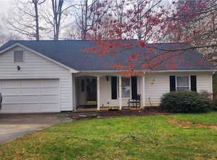 6803 River Hills Dr, Greensboro, NC 27410