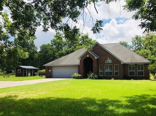 1020 Shady Creek Dr, Wharton, TX 77488