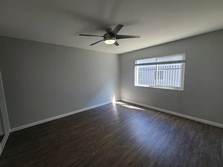The Circle Apartments at Long Beach — Photo 62