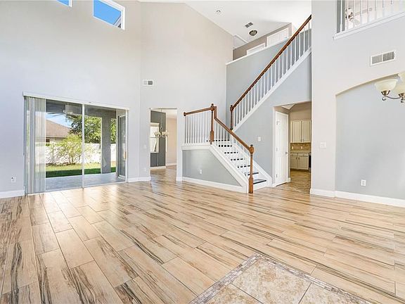 3rd image of 14652 Brunswood Way