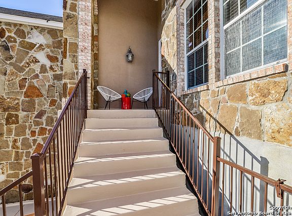 2nd image of 21347 La Pena Dr