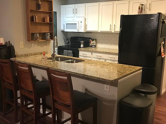 Kitchen, remodeled August 2017