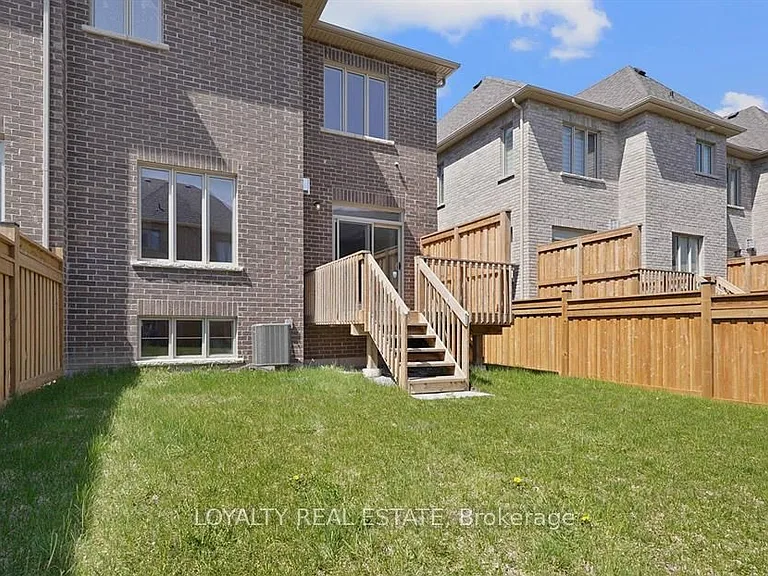 17 Cornelius Ln — Photo 15