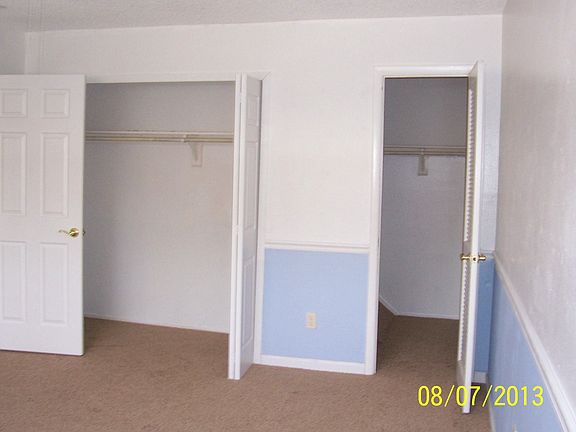 5th image of 8225 Sutton Pl N