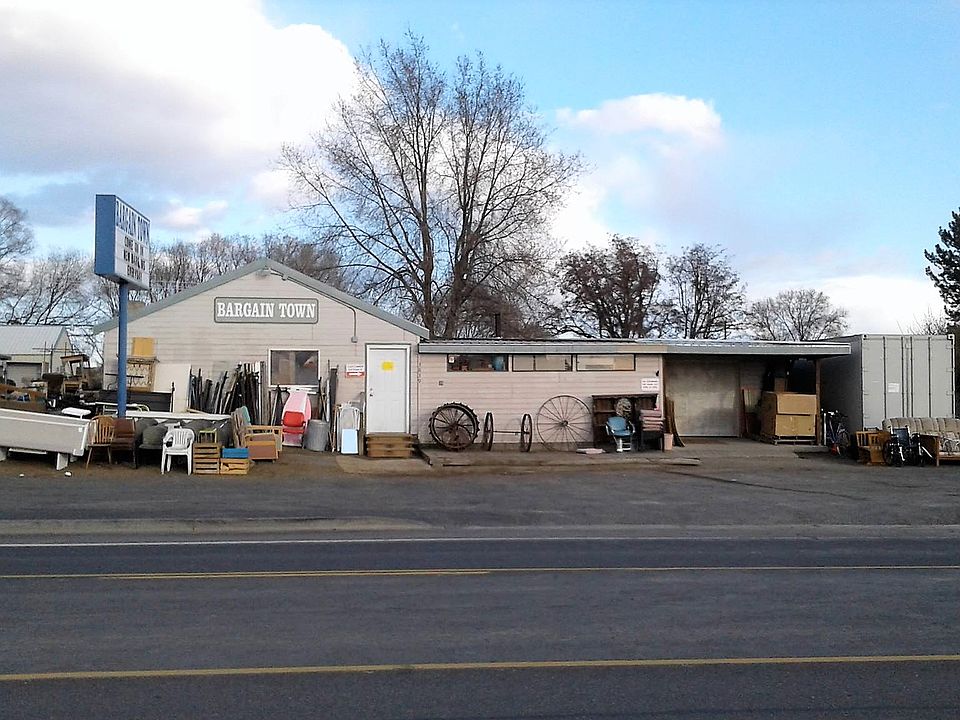 1st image of 3851 E Broadway Ave