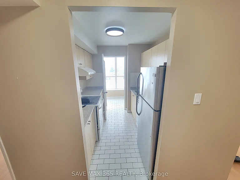 330 McCowan Rd #1405 — Photo 8