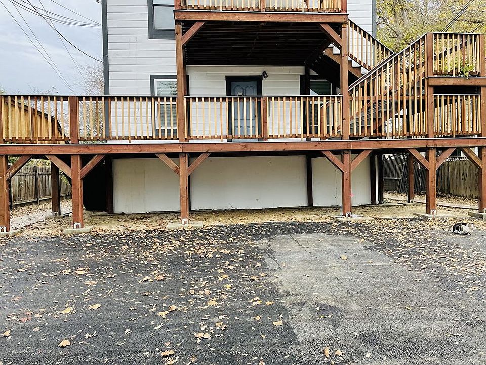 1st image of 323 4th St APT 2