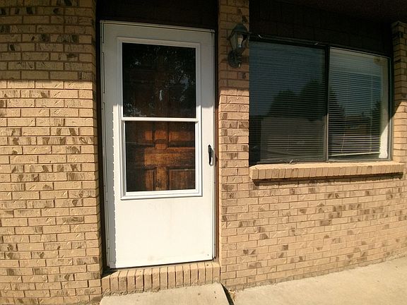 3rd image of 2031 Estes Ln #1