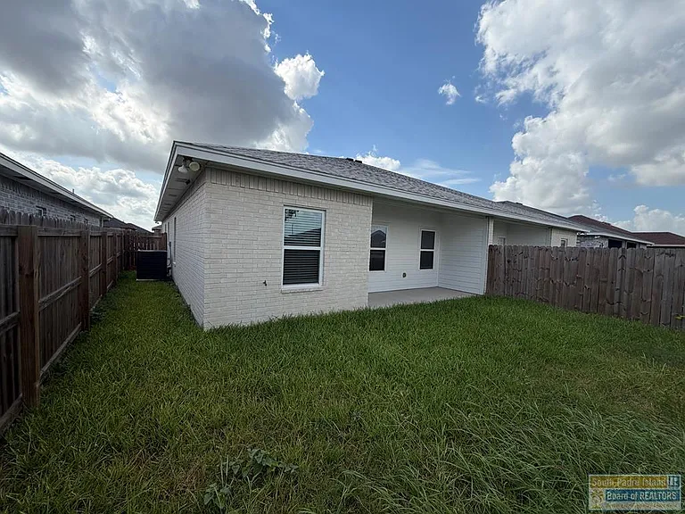 1009 Julia St — Photo 19