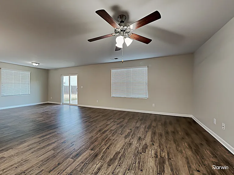330 Reed Way — Photo 6
