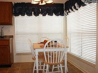 4th image of 1748 W Idlewood Dr