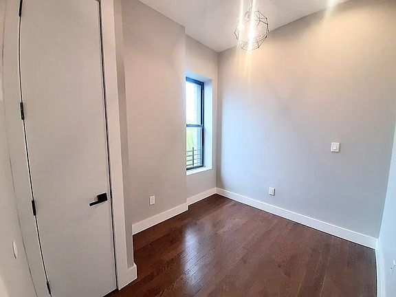 3rd image of 3059 Fulton St Unit 3-A