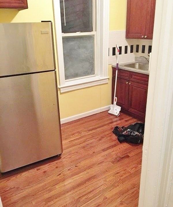 1st image of 2826 44th St APT 1C