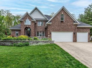 2719 S Silver Creek Dr, Bloomington, IN 47401