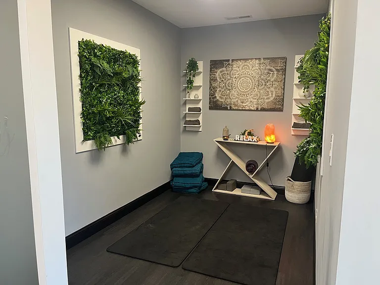 Ivy Hills Living Spaces — Photo 58
