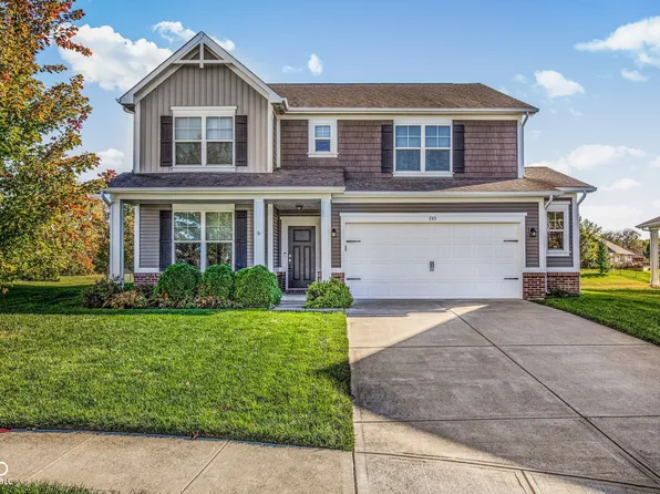 745 S Summerhaven Ct, New Palestine, IN 46163