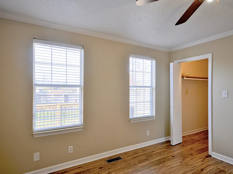 1942 Timberline Way — Photo 16