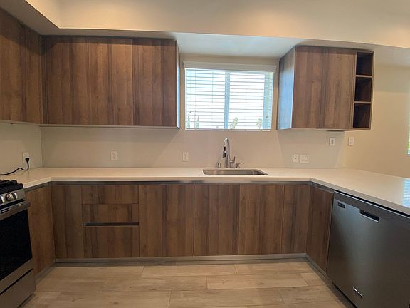 4th image of 3040 Atwater Ave #2