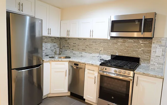 Rented by Smart City Real Estate LLC | media 38