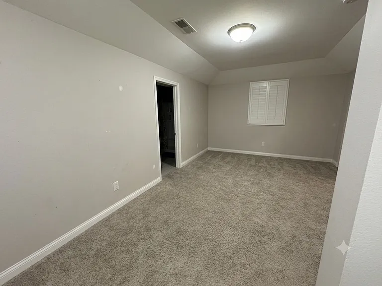 8833 Meadow Grass Ln — Photo 6