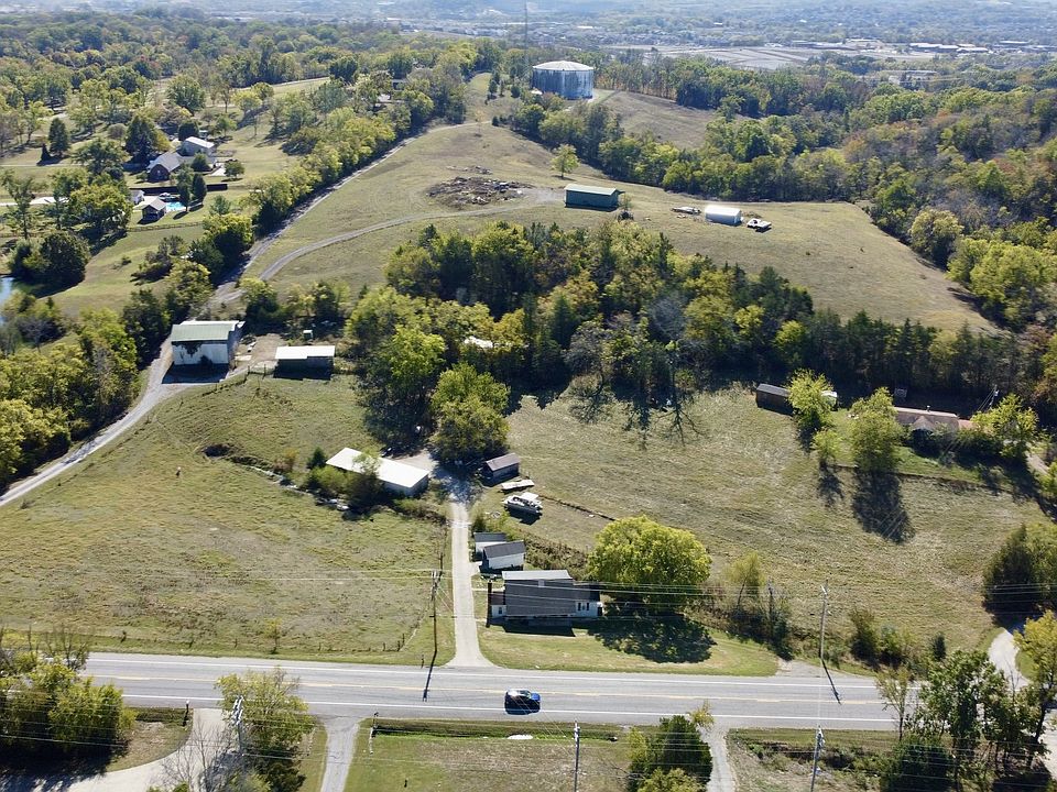 1st image of 1739 Long Hollow Pike