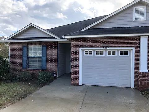 1st image of 5598 Hampton Hill Cir