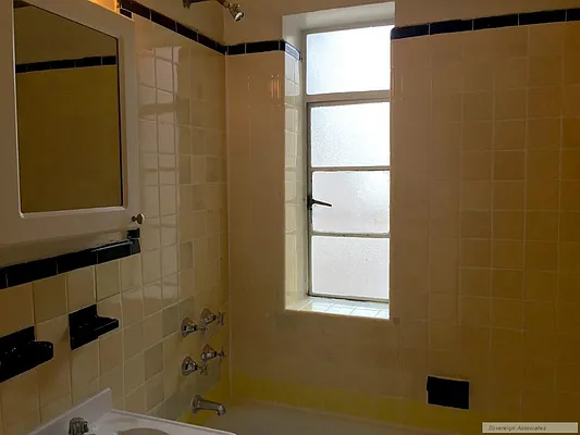 Rented by Sovereign Associates | media 29