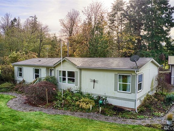 4th image of 3610 S East Camano Dr