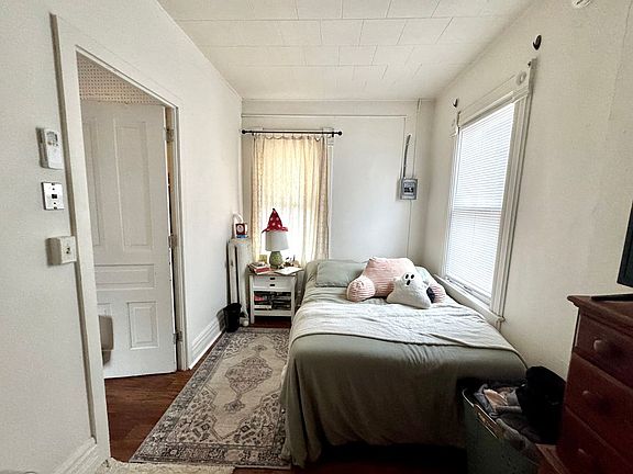 5th image of 1136 Prospect St #8
