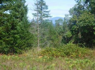 111 Ken Rose Ln, Cave Junction, OR