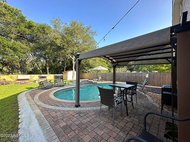 1624 Roberts Dr — Photo 15