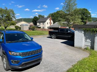 1165 Barnett St, Johnstown, PA 15905