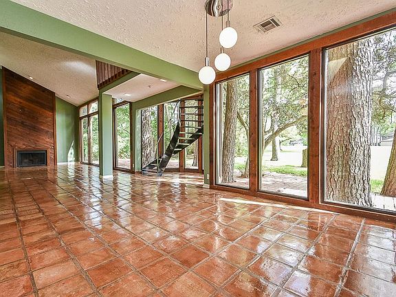 4th image of 5102 Boyce Springs Dr