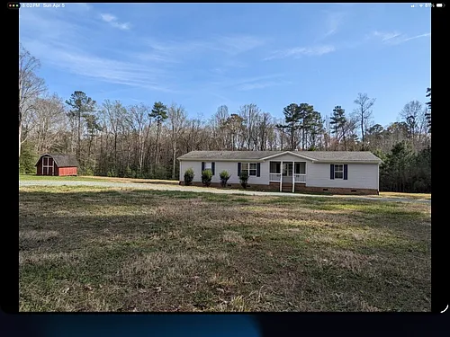 577 Silverberry Rd Photo 1