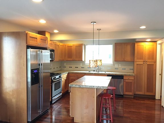 4th image of 468 N 43rd St #468