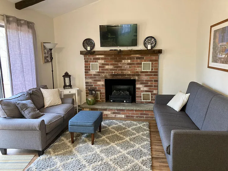 176 Birch Dr — Photo 3