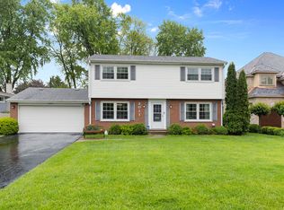 2011 Brentwood Rd, Northbrook, IL 60062